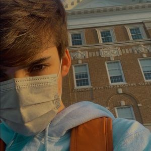 Meet your Posher, Eric